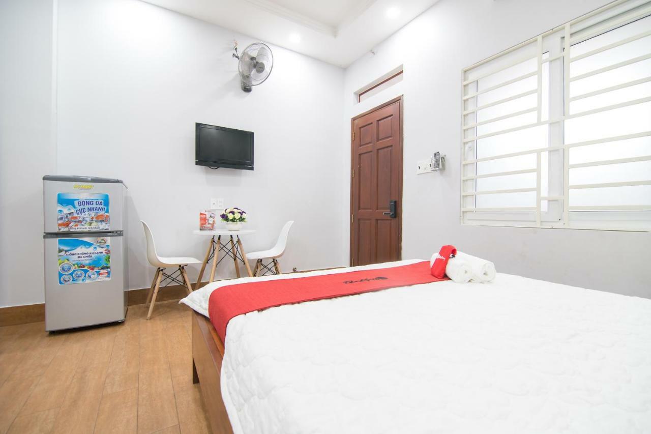 Reddoorz Plus @ Huynh Tan Phat Хошимін Екстер'єр фото